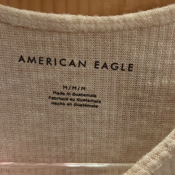 American Eagle Women’s cropped Top - Picture 3 of 4